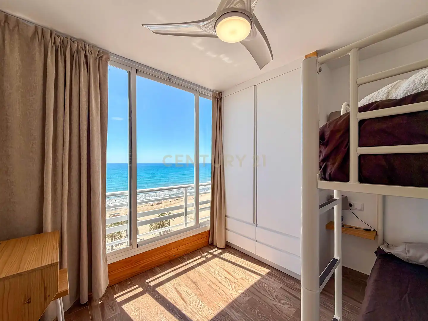 Bedroom of Flat for rent in El Campello  with Air Conditioner, Oven and Washing machine