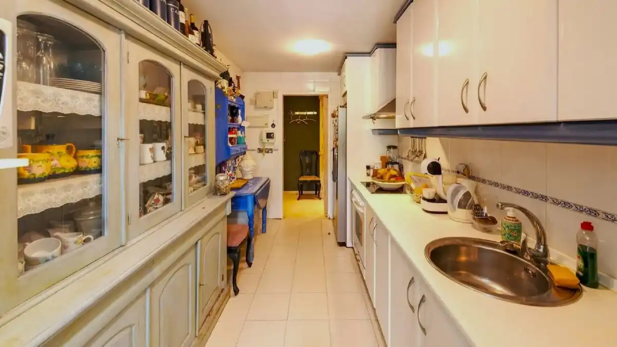 Kitchen of Flat for sale in San Pedro  with Air Conditioner, Private garden and Storage room
