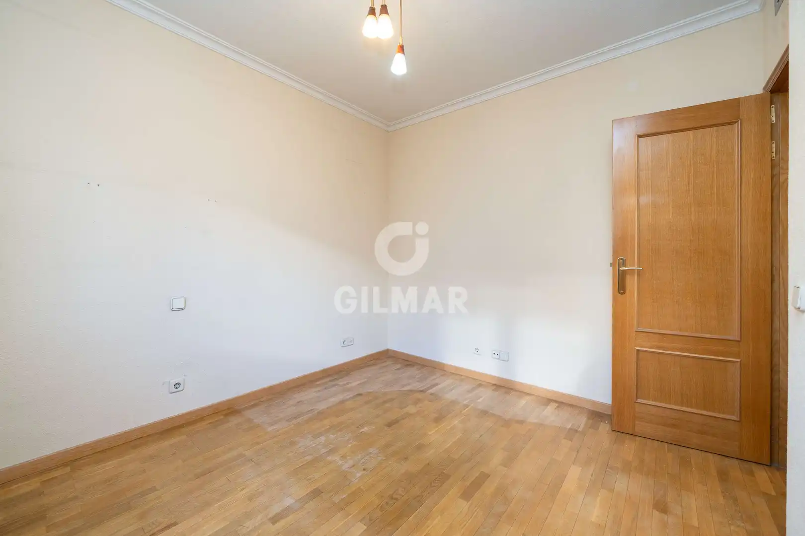Habitación de Piso en venta en Madrid con Calefacción, Jardín privado y Trastero