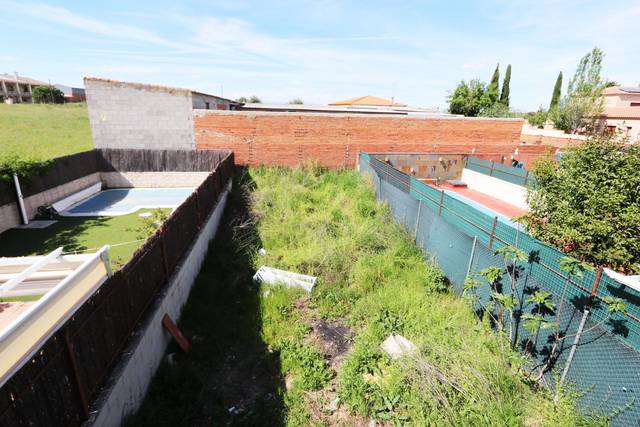 Casa-chalet en Venta en Erustes