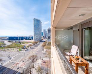 Exterior view of Apartment for sale in  Barcelona Capital  with Air Conditioner, Heating and Parquet flooring