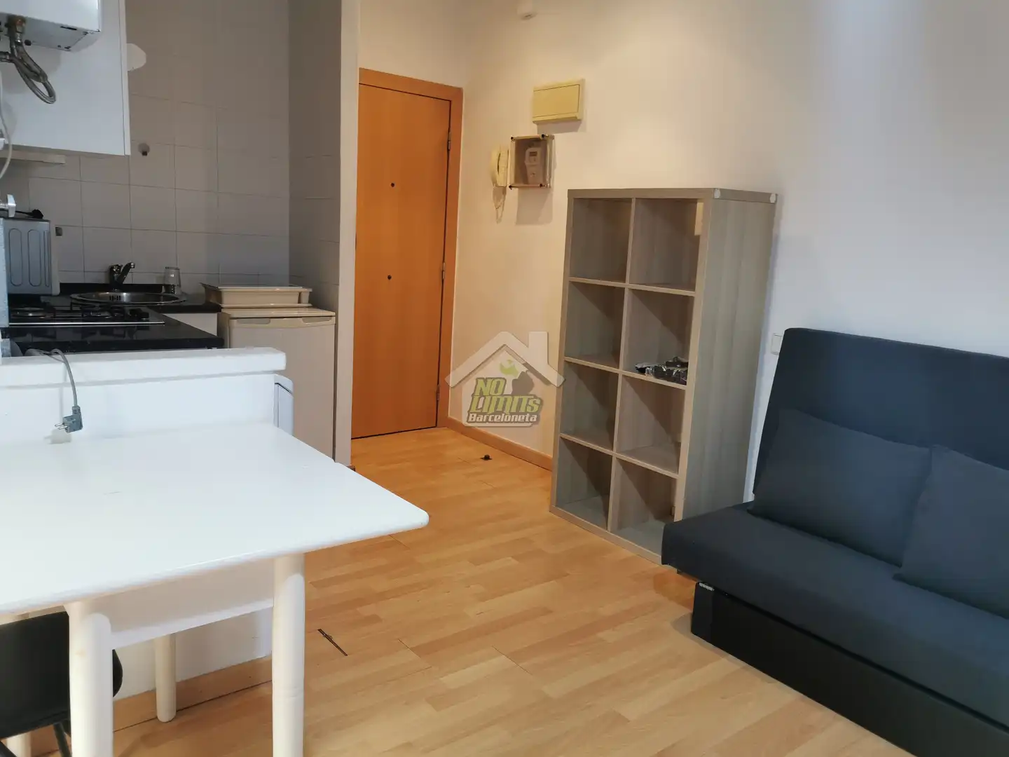 Flat for rent in Carrer de Monjo, La Barceloneta