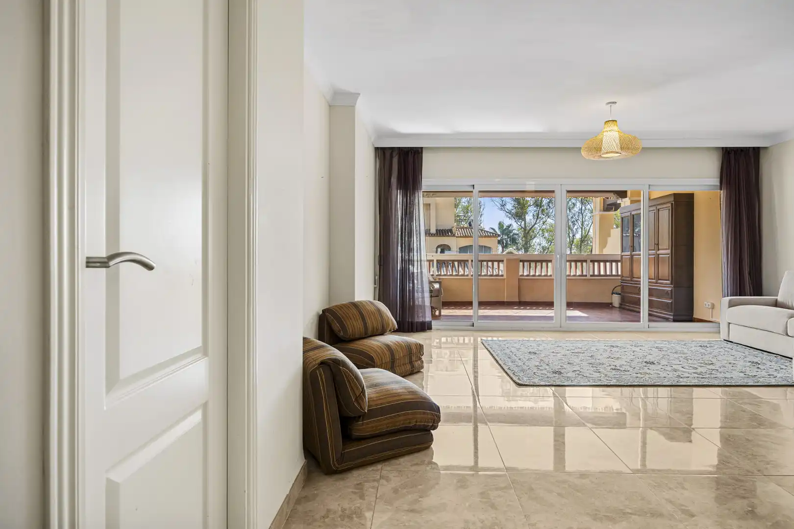 Apartament amb piscina en venda a Selwo, imagen 5