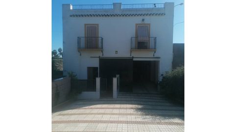 Chalet unifamiliar en venta en Lora del Río, imagen 2