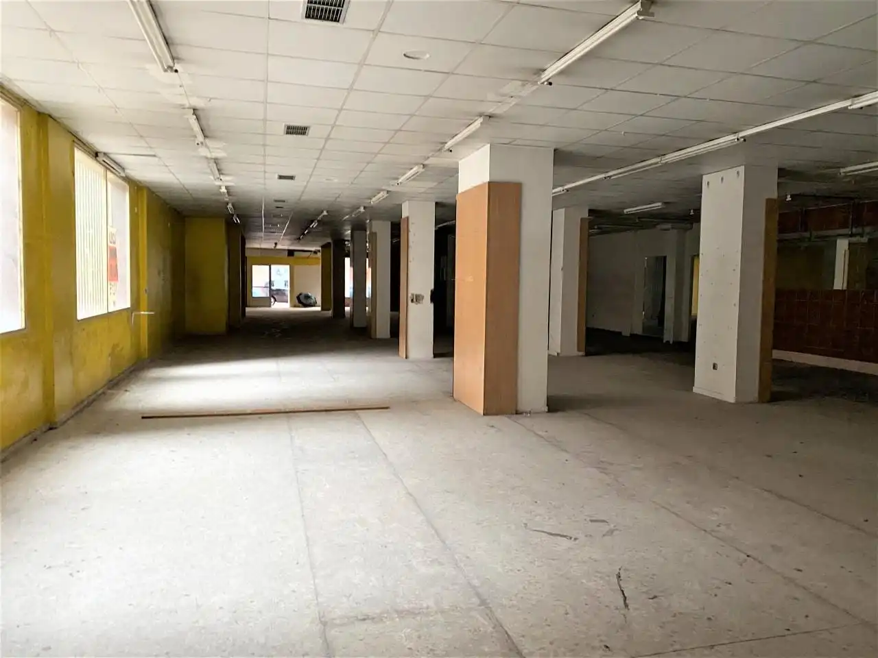 Local comercial en venda a Calle San Fructuoso 2 24007 Leon, imagen 5