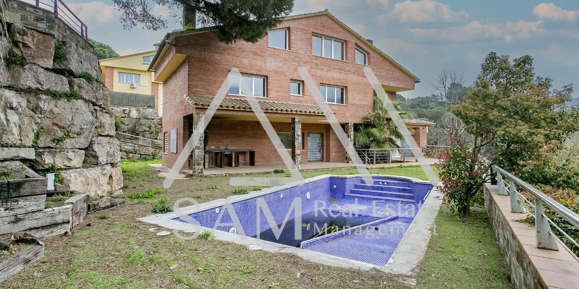 Xalet amb terrassa en venda a Vallromanes