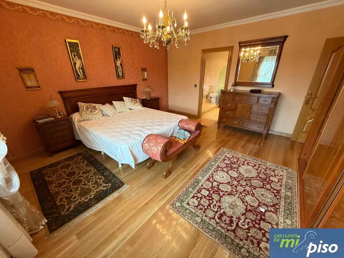 Dormitori de Casa o xalet en venda en Santovenia de Pisuerga amb Calefacció, Jardí privat i Parquet