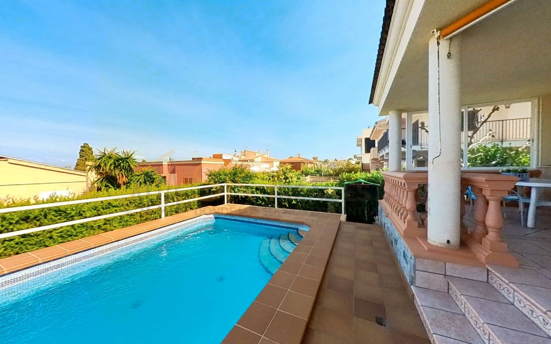 Vista exterior de Casa o xalet en venda en Llucmajor amb Aire condicionat, Jardí privat i Traster