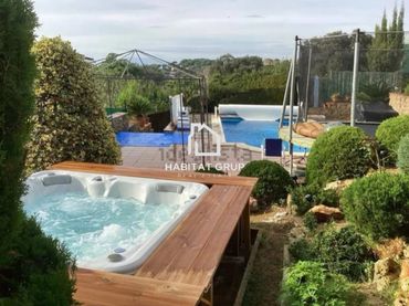 Maison avec piscine à vendre à Aiguaviva Parc