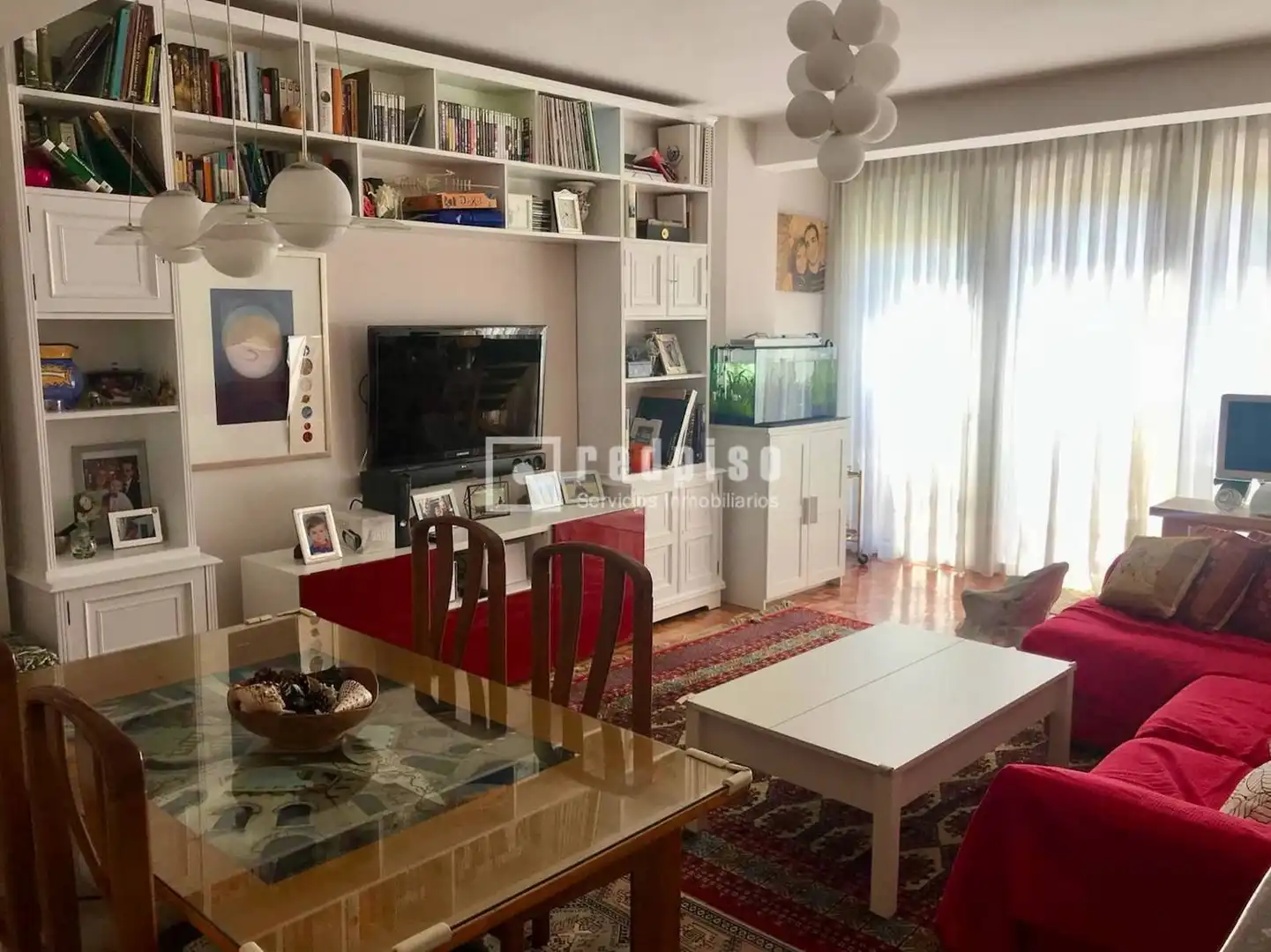 Living room of Flat for rent in Madrid  with Air Conditioner, Heating and Parquet flooring