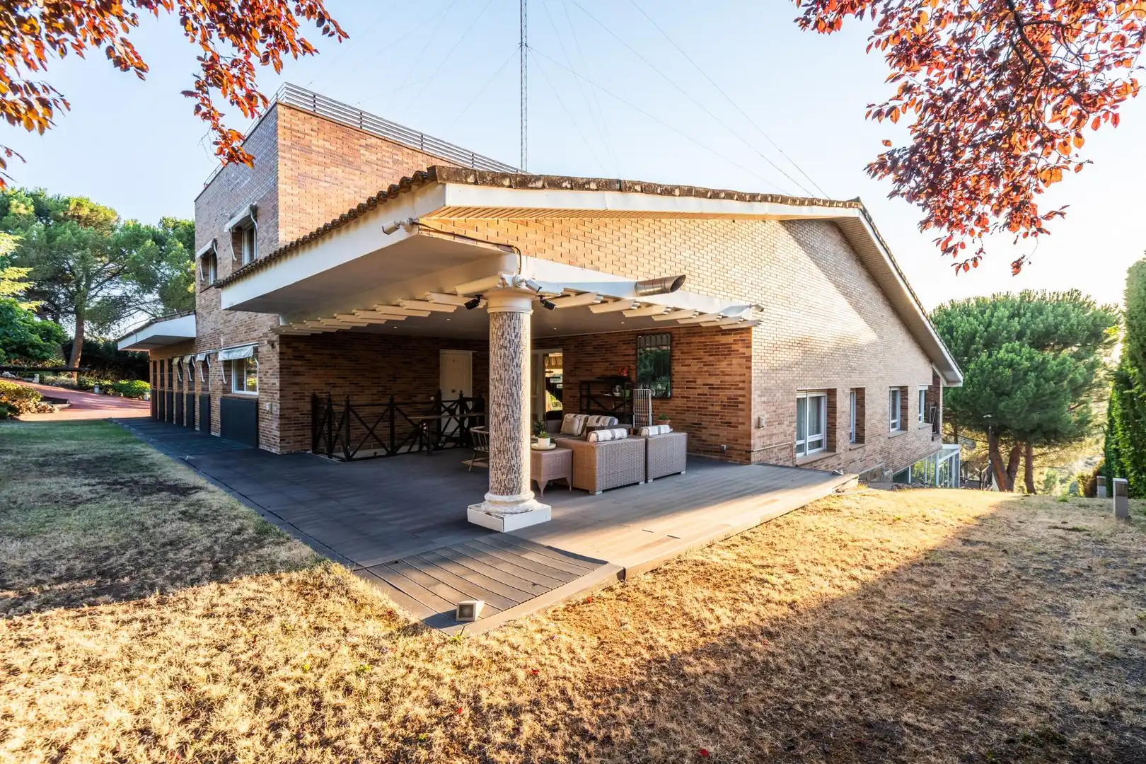 Terrassa de Casa o xalet en venda en Las Rozas de Madrid amb Aire condicionat, Calefacció i Jardí privat