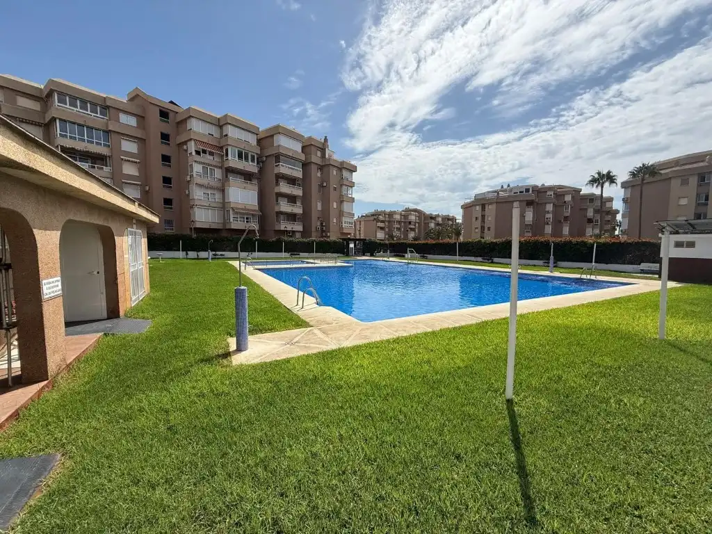Appartement avec piscine à vendre à Urbanizacion Costa Del Oro, imagen 2