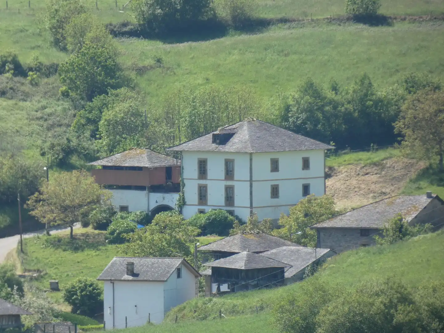 Casa amb jardí en venda a Valdés - Luarca, imagen 2