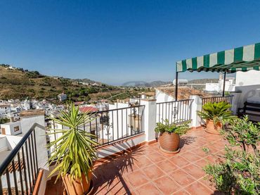 Maison avec balcon à vendre à Cómpeta