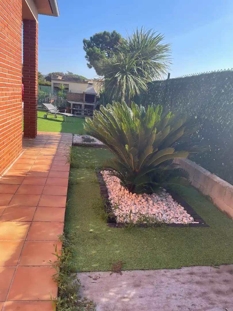 Jardín de Casa o chalet en venta en Llambilles con Aire acondicionado, Calefacción y Jardín privado