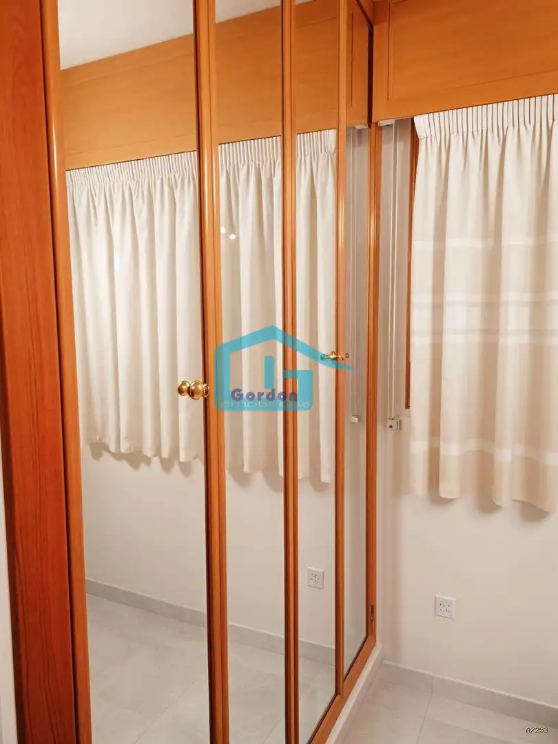 Schlafzimmer von Wohnung zum Verkauf in Sanxenxo mit Terrasse und Möbliert