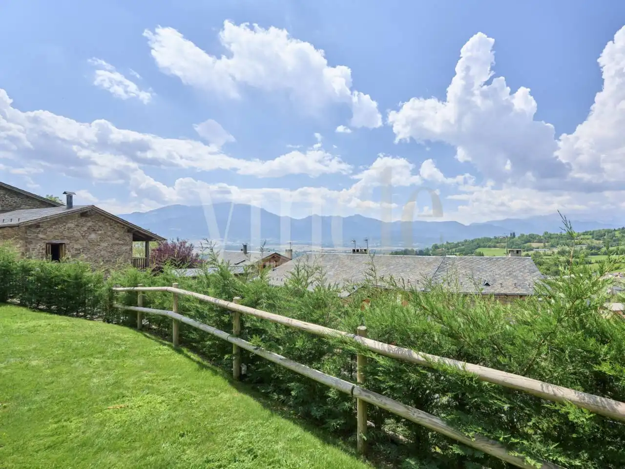 Jardí de Casa o xalet en venda en Ger amb Calefacció, Jardí privat i Parquet