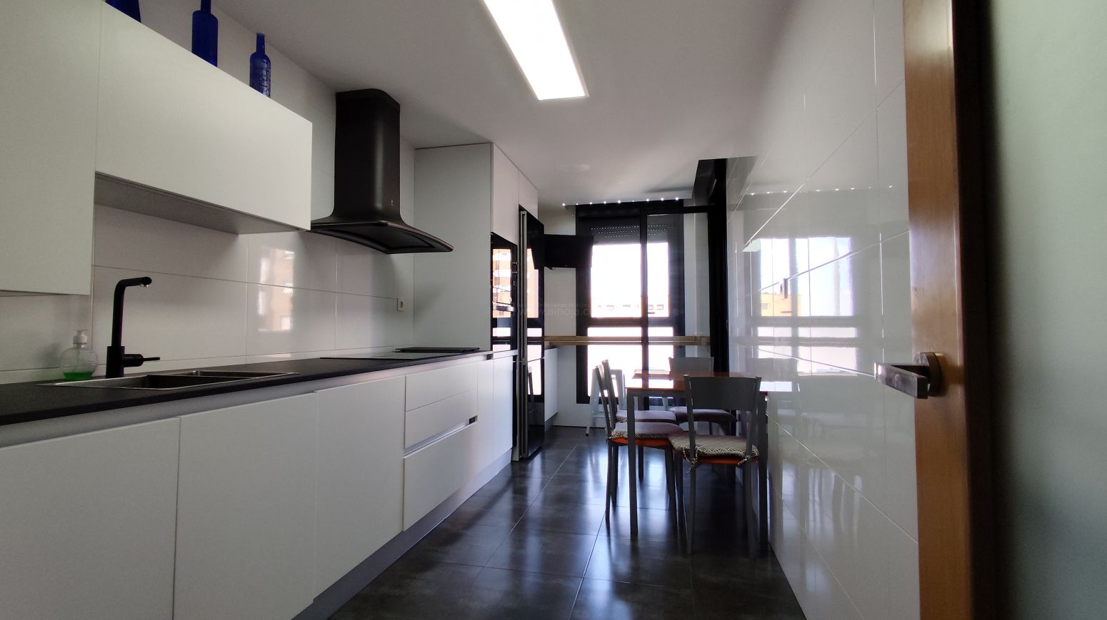 Kitchen of Flat to rent in  Logroño  with Heating, Swimming Pool and Community pool