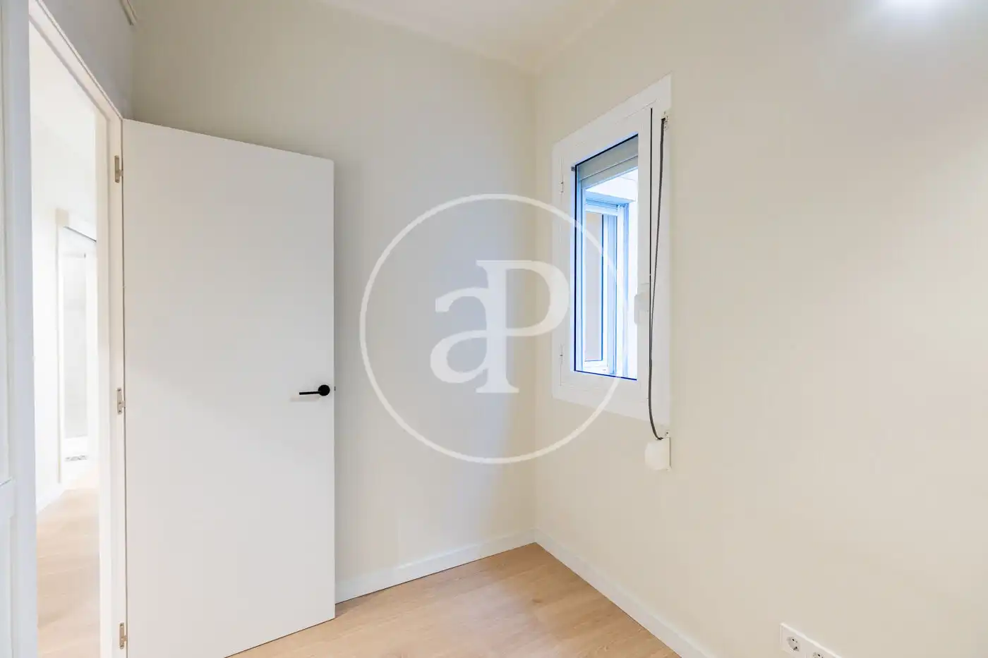 Habitación de Piso en venta en Barcelona con Aire acondicionado, Calefacción y Balcón