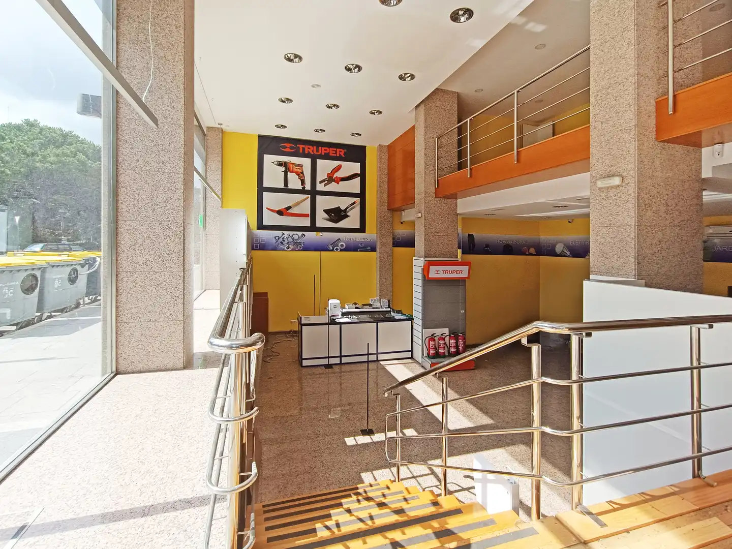 Gewerbefläche zur Miete in Plaza José González Dopeso 51, imagen 4