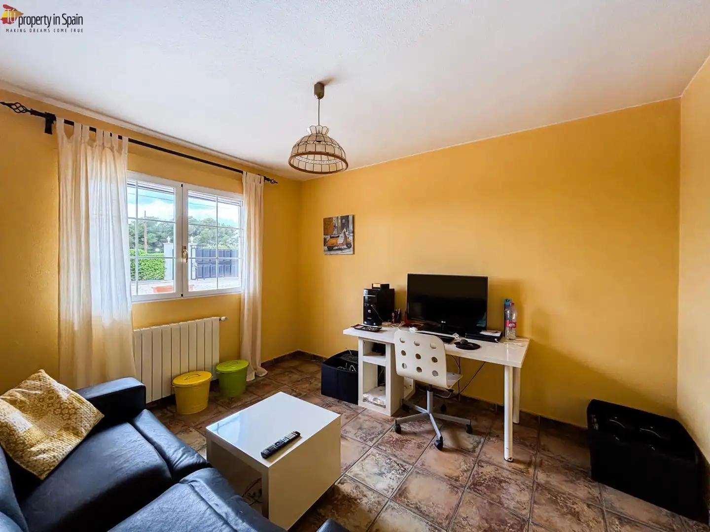 Sala d'estar de Casa o xalet de lloguer en Alicante / Alacant amb Jardí privat, Traster i Piscina