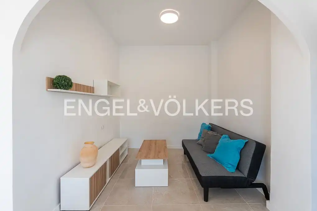 Living room of Houses for sale in Valencia  with Heating, Terrace and Furnished