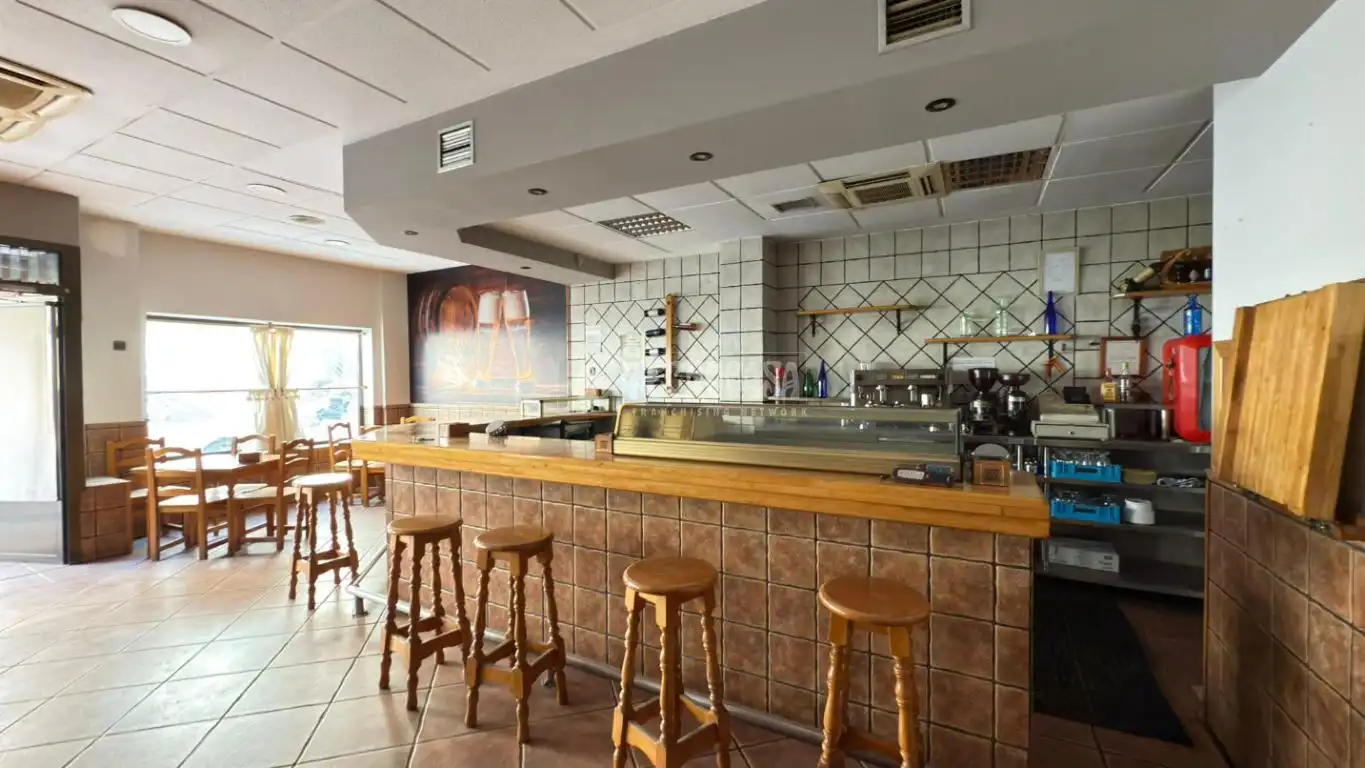 Local en venta en Azuqueca de Henares con Aire acondicionado y Amueblado