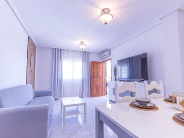 Reihenhaus mit Pool zur Miete in Polígono Filipinas Oeste