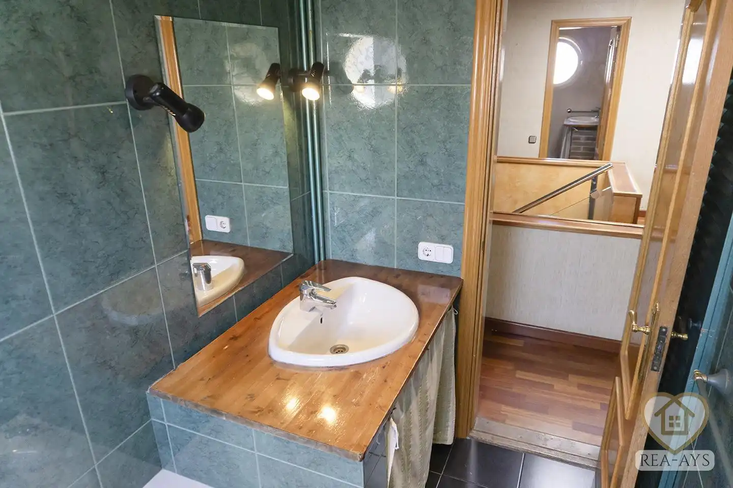 Baño de Casa o chalet en venta en Vallirana con Jardín privado, Terraza y Trastero