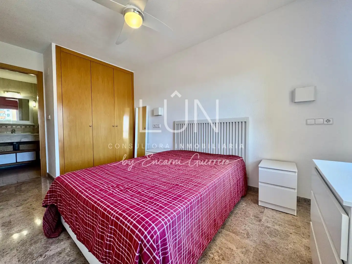 Habitación de Apartamento de alquiler en Molina de Segura con Aire acondicionado, Terraza y Amueblado