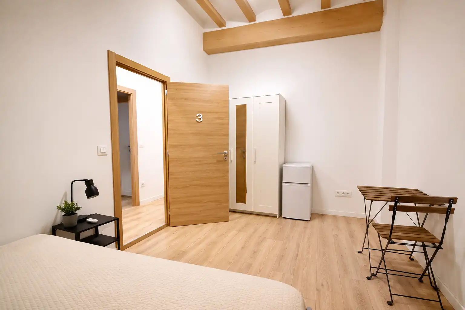 Flat with terrace for sale in Carrer de la Verge de Misericòrdia, imagen 2