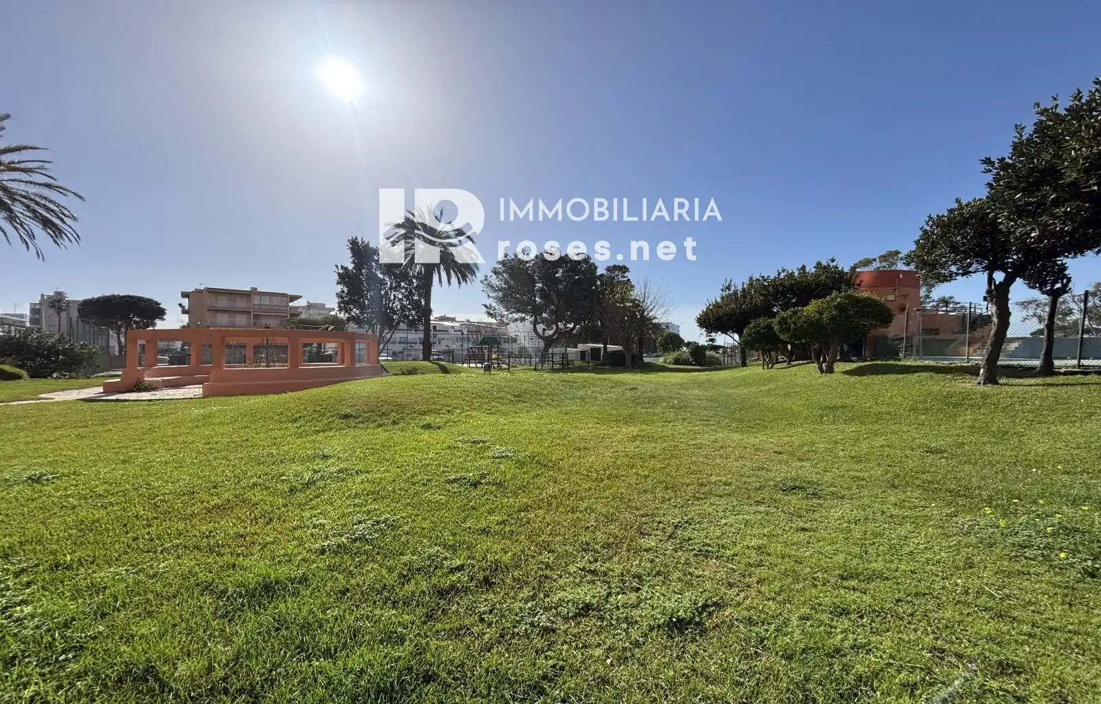 Studio avec piscine à vendre à ponnet, imagen 11