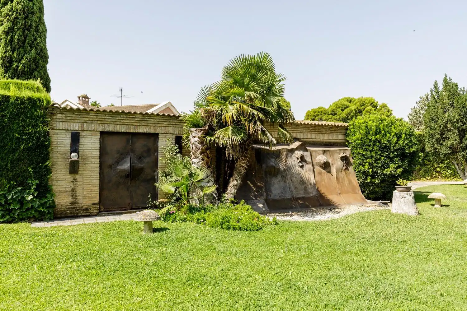 Garden of Houses for sale in Zaragoza  with Air Conditioner, Heating and Private garden