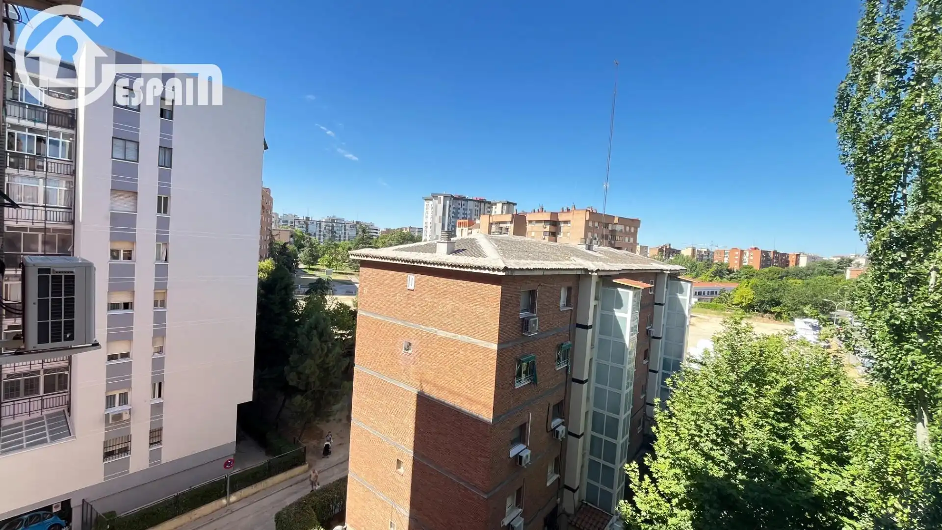 Vista exterior de Piso en venta en Madrid con Aire acondicionado y Calefacción