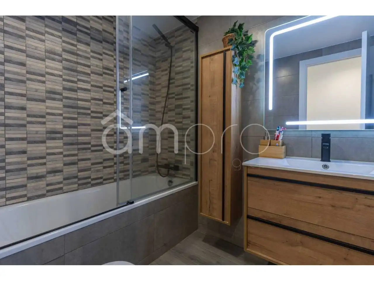 Badezimmer von Wohnung zum Verkauf in Torredembarra mit Terrasse und Balkon