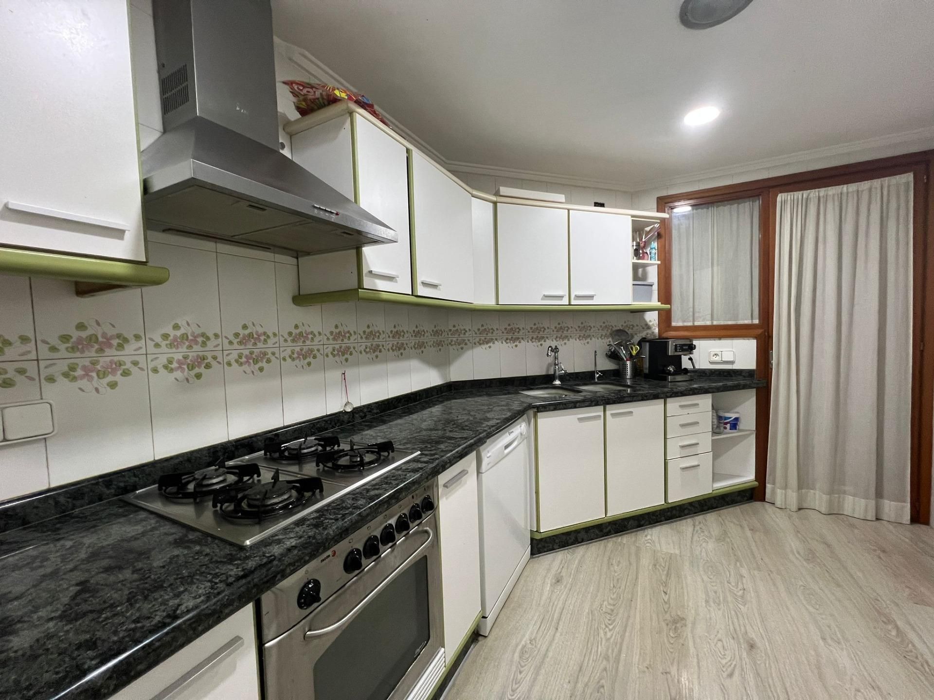 Kitchen of Flat for sale in Ontinyent  with Heating, Parquet flooring and Storage room
