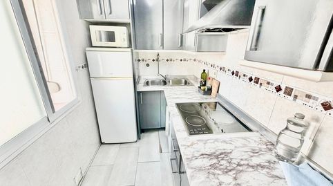 Foto 5 de Piso en venta en Virgen de la Cabeza, Carranque - Haza Cuevas, Málaga Capital