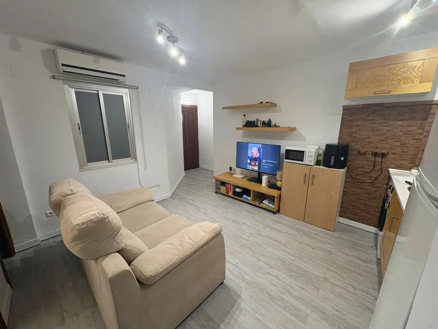 Living room of Flat for rent in Córdoba  with Air Conditioner and Furnished
