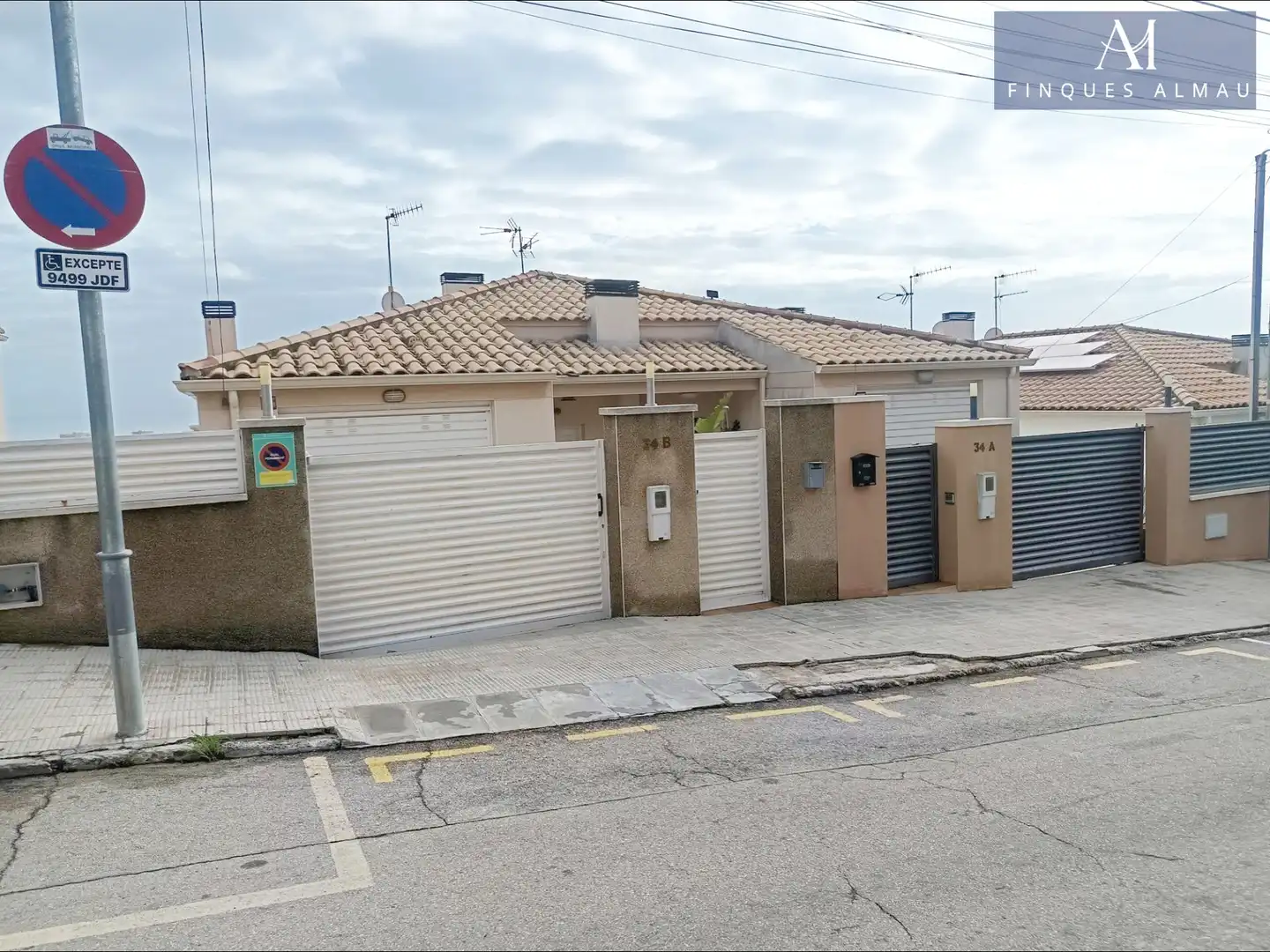 Exterior view of Detached homes for sale in Calafell  with Heating, Private garden and Storage room