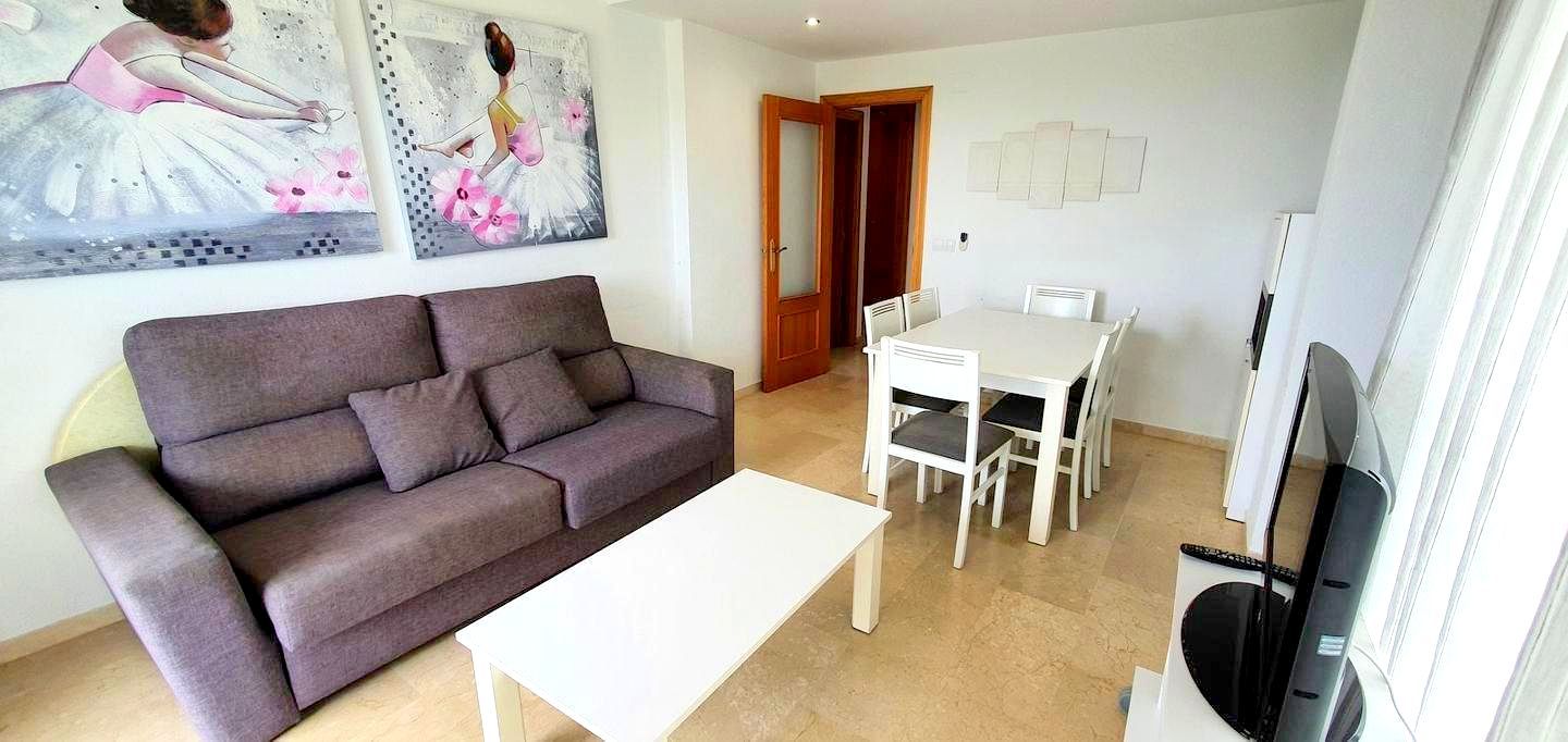 Sala de estar de Apartamento de alquiler en Gandia con Terraza, Amueblado y Piscina comunitaria
