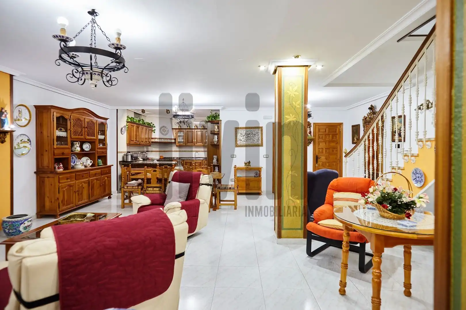 Sala de estar de Casa o chalet en venta en Jaén con Aire acondicionado, Calefacción y Jardín privado