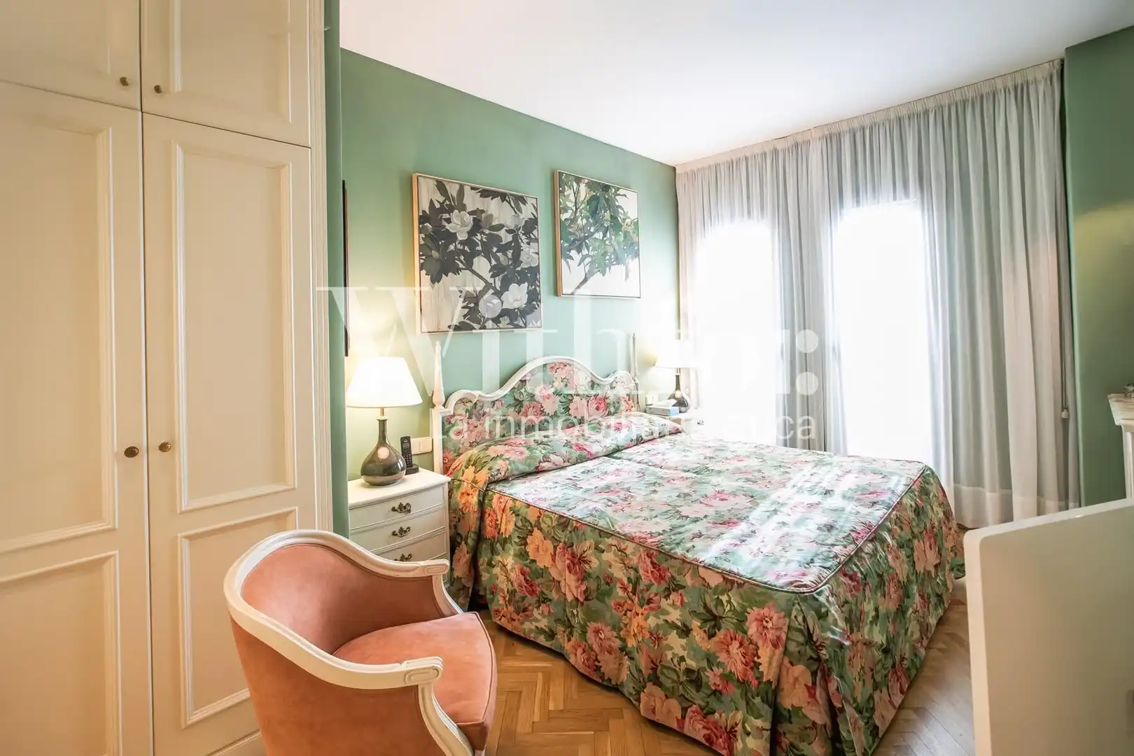 Habitación de Casa adosada en venta en Barcelona con Aire acondicionado, Jardín privado y Terraza