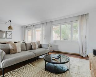 Living room of Flat to rent in  Barcelona Capital  with Air Conditioner, Heating and Washing machine