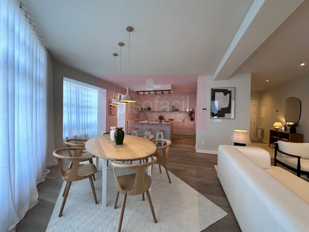 Comedor de Piso en venta en Lugo Capital
