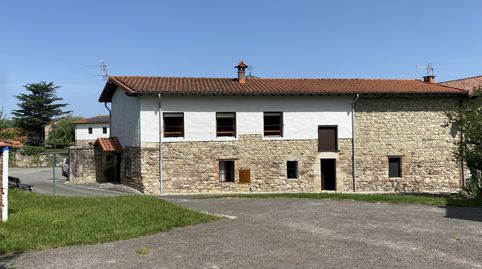 Foto 3 de Casa adosada en venda a Bo Viernoles-param, 395, Nueva Ciudad, Torrelavega