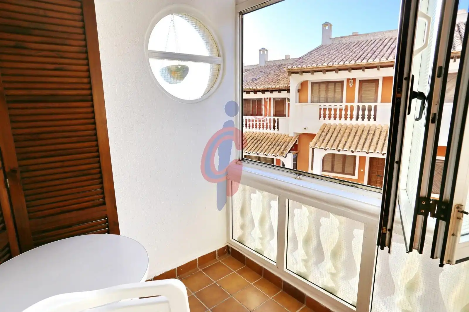 Terrasse von Wohnungen zum Verkauf in Guardamar del Segura mit Möbliert