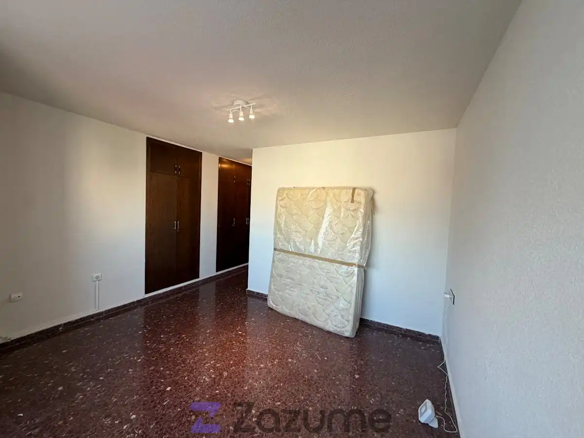 Flat with terrace to rent in Gran Via de les Germanies, imagen 16