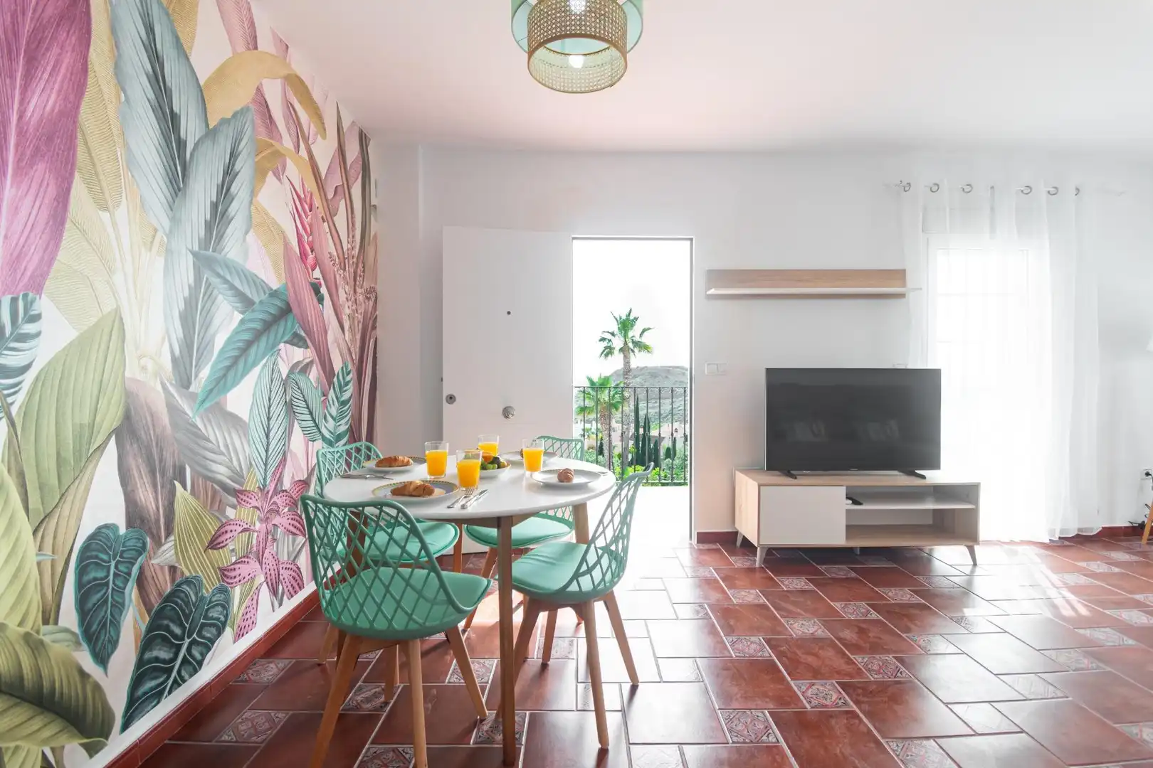 Sala d'estar de Casa o xalet en venda en Águilas amb Aire condicionat, Jardí privat i Terrassa