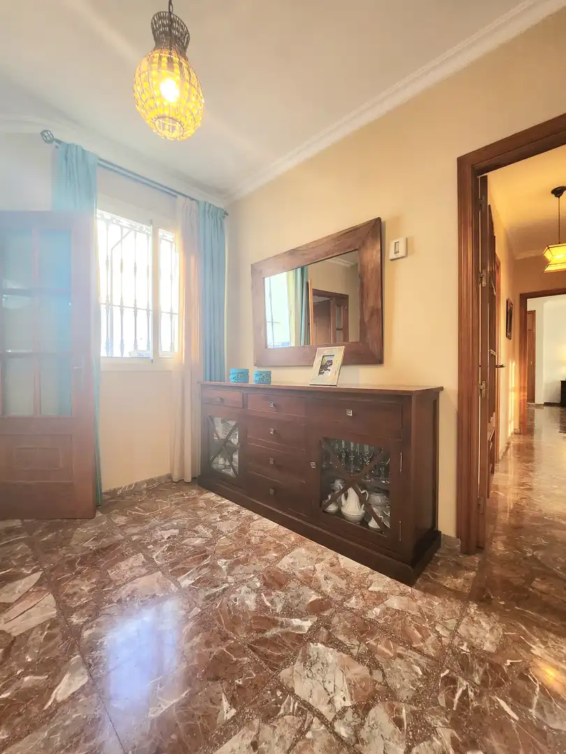 Habitación de Casa o chalet en venta en Alcalá de Guadaira con Aire acondicionado, Calefacción y Jardín privado