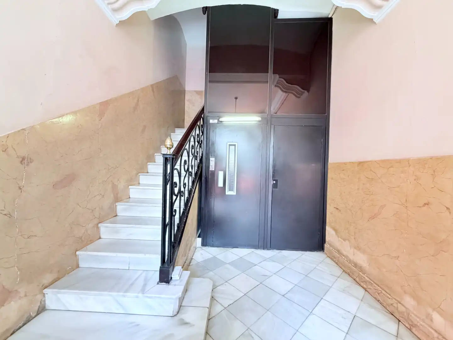 Flat for sale in Centre